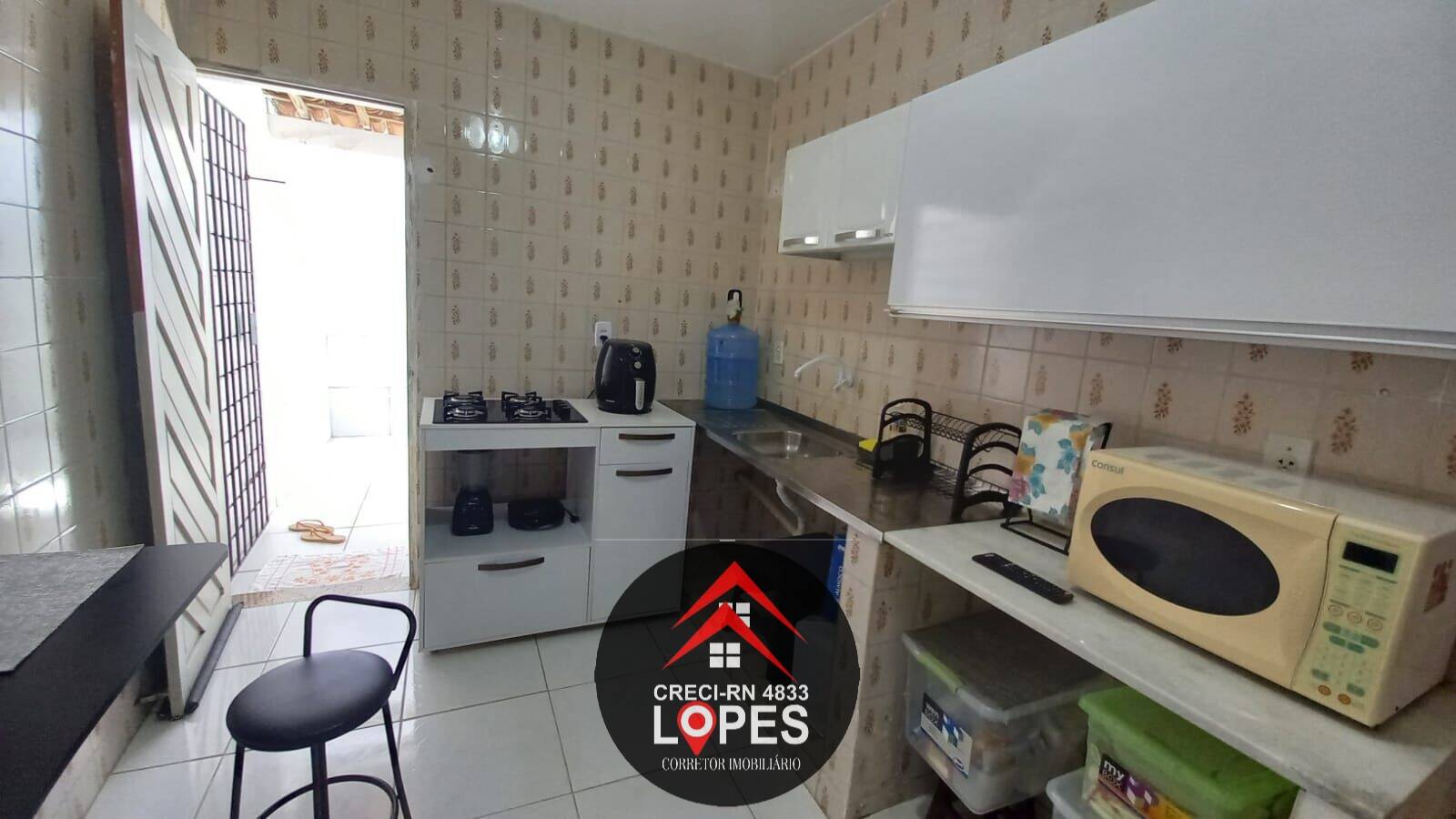 Casa à venda com 2 quartos, 120m² - Foto 3