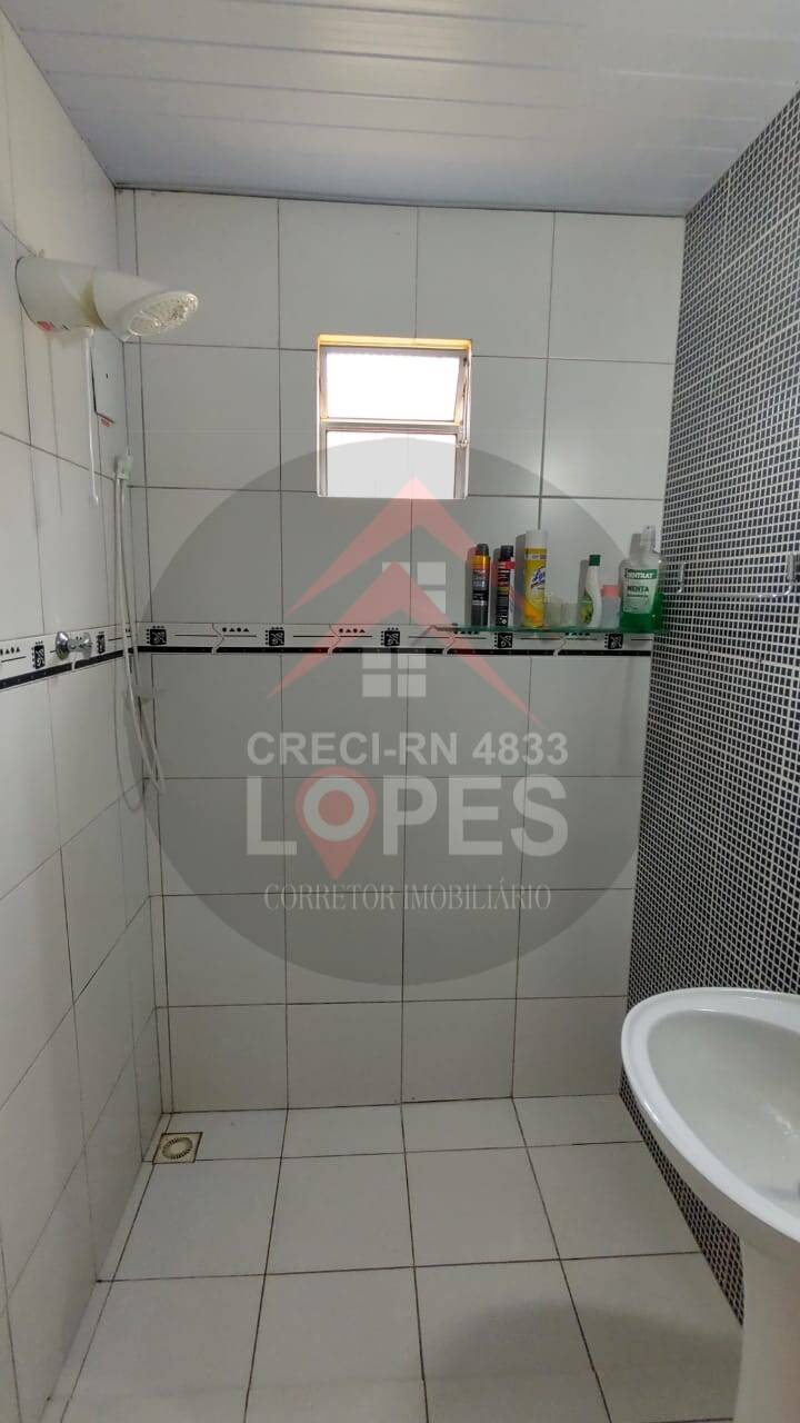 Casa à venda com 5 quartos, 200m² - Foto 13