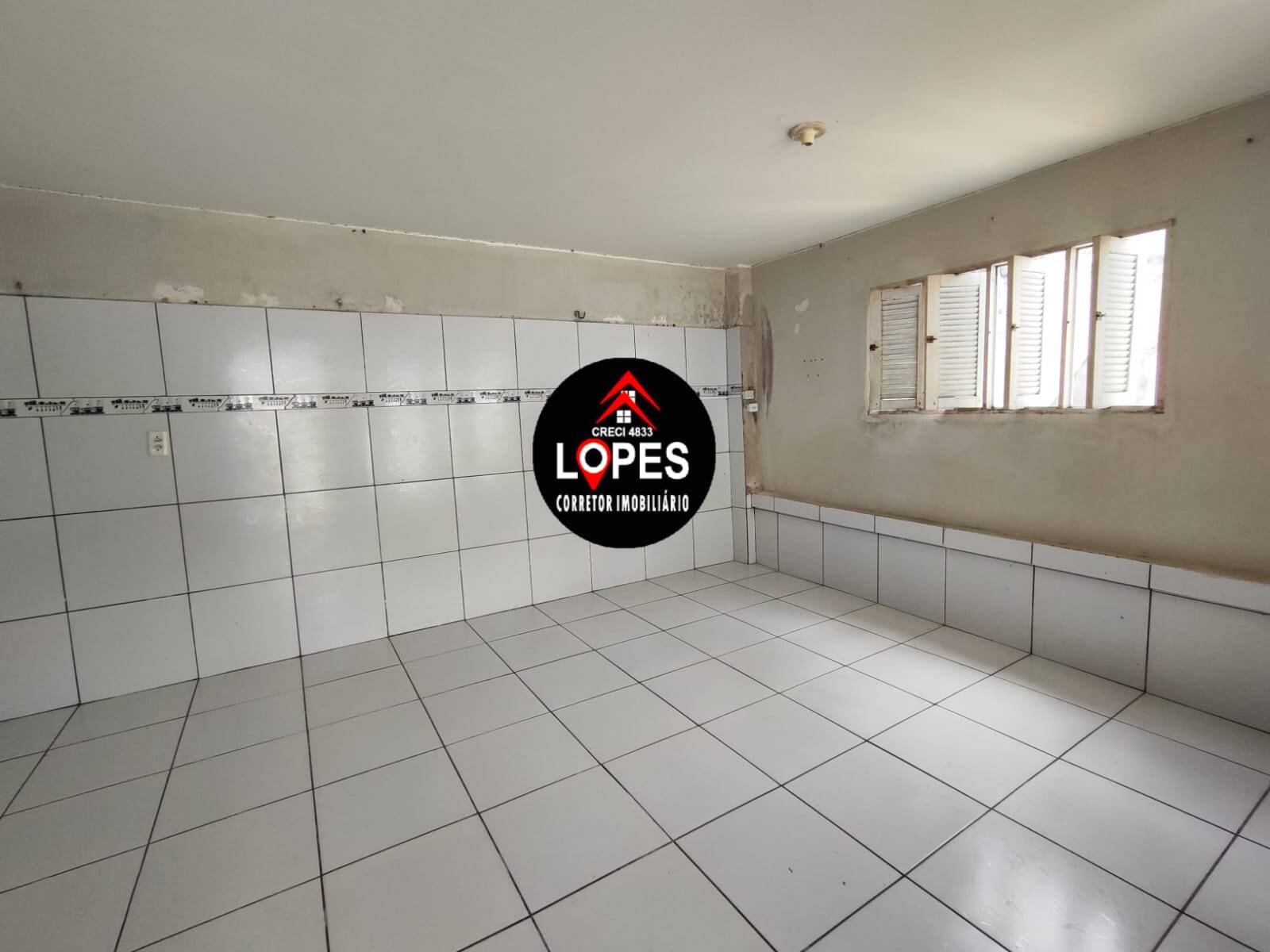 Casa à venda com 7 quartos, 200m² - Foto 13