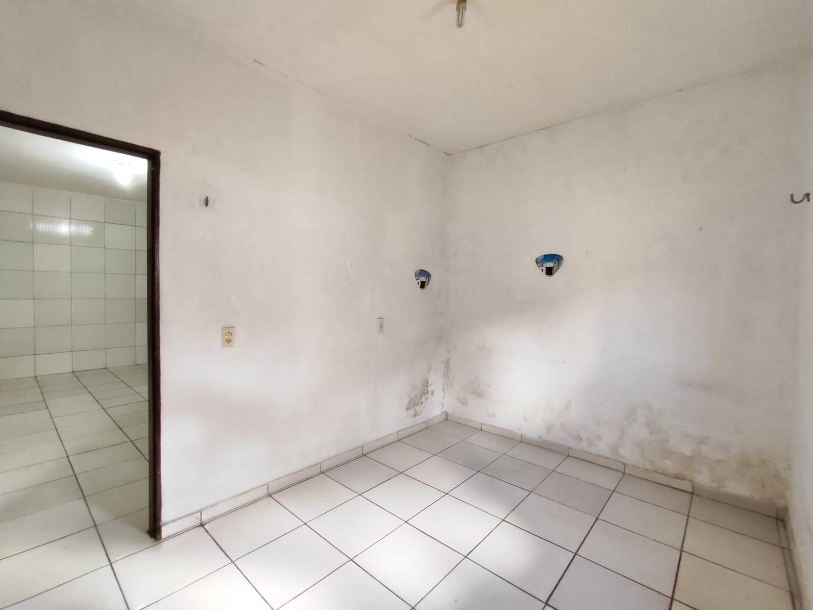 Casa à venda e aluguel com 2 quartos, 200m² - Foto 6