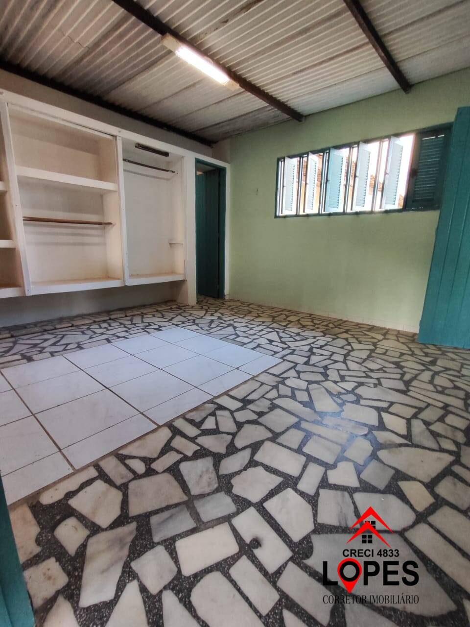 Casa à venda com 2 quartos, 600m² - Foto 5