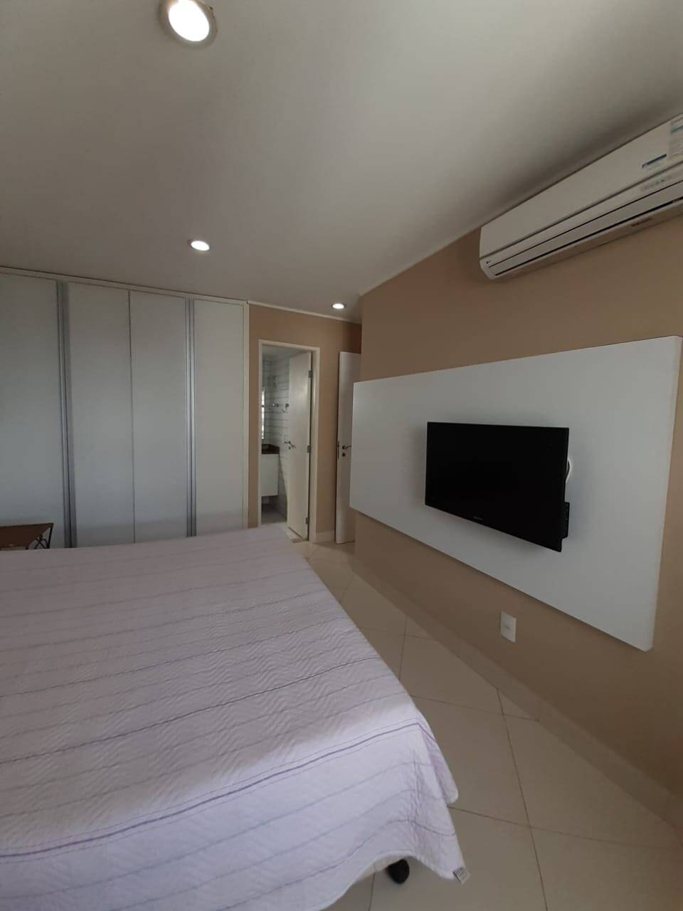 Apartamento à venda e aluguel com 2 quartos - Foto 3