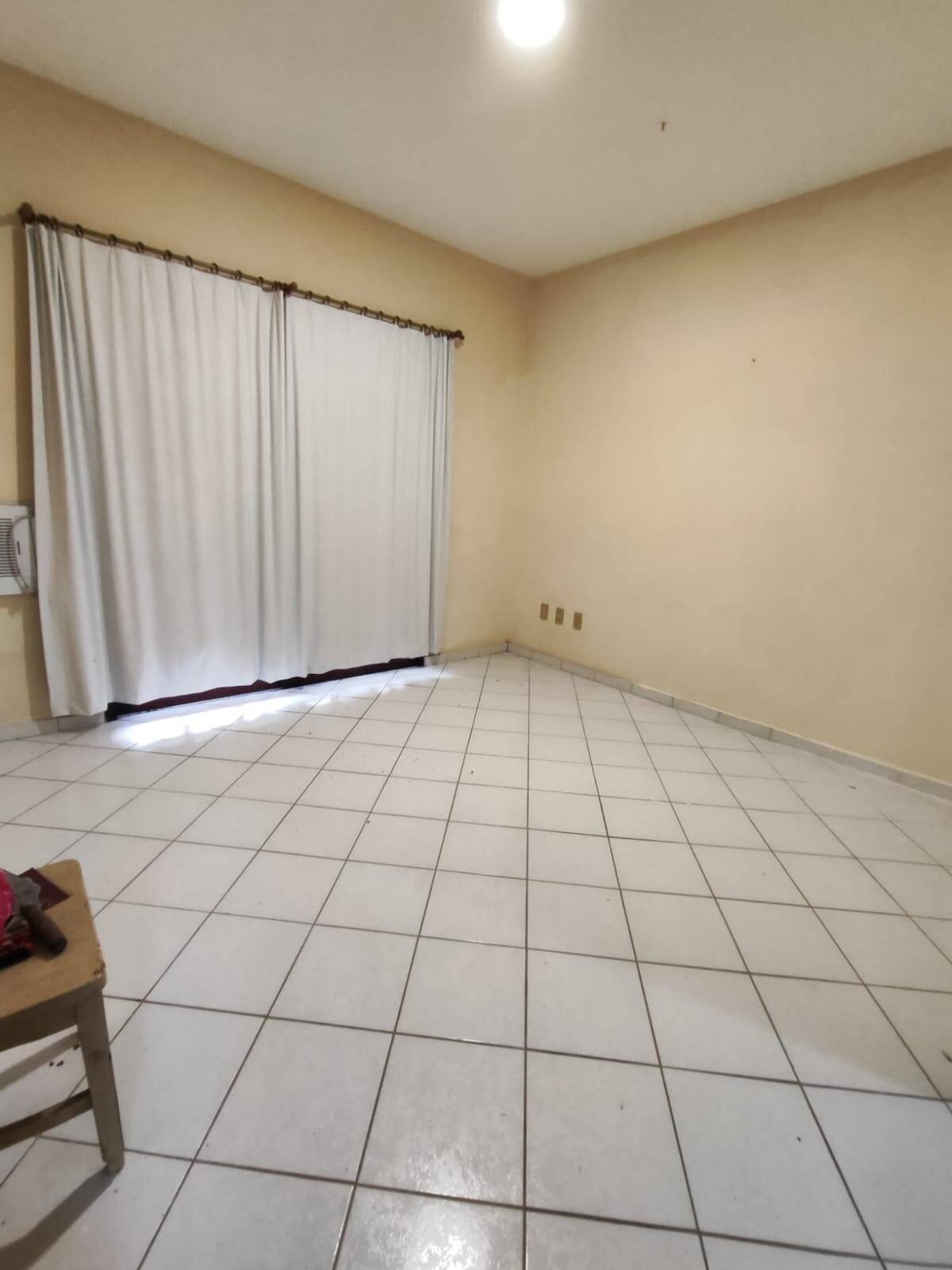 Casa à venda com 3 quartos, 200m² - Foto 6