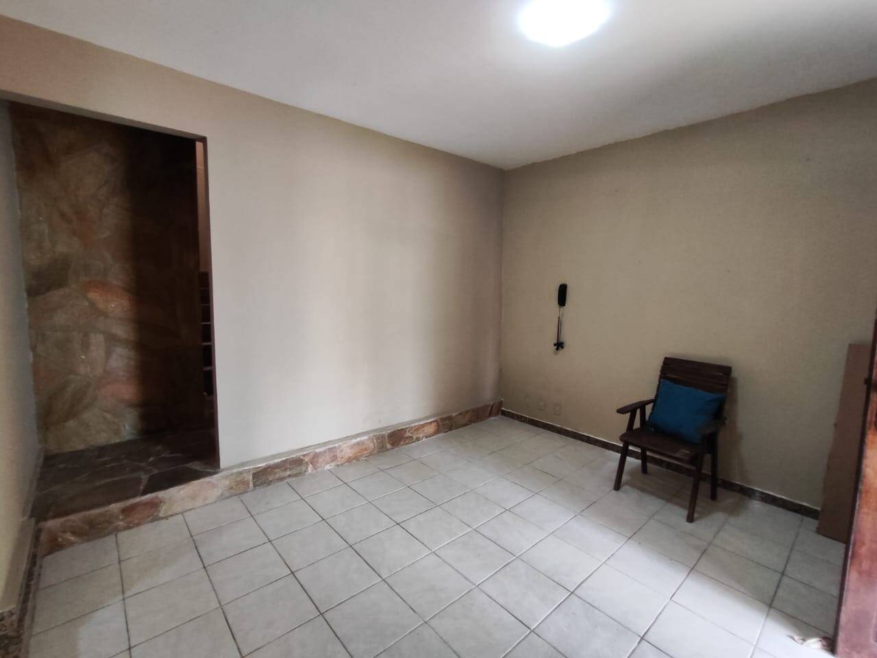 Casa à venda com 3 quartos, 200m² - Foto 12