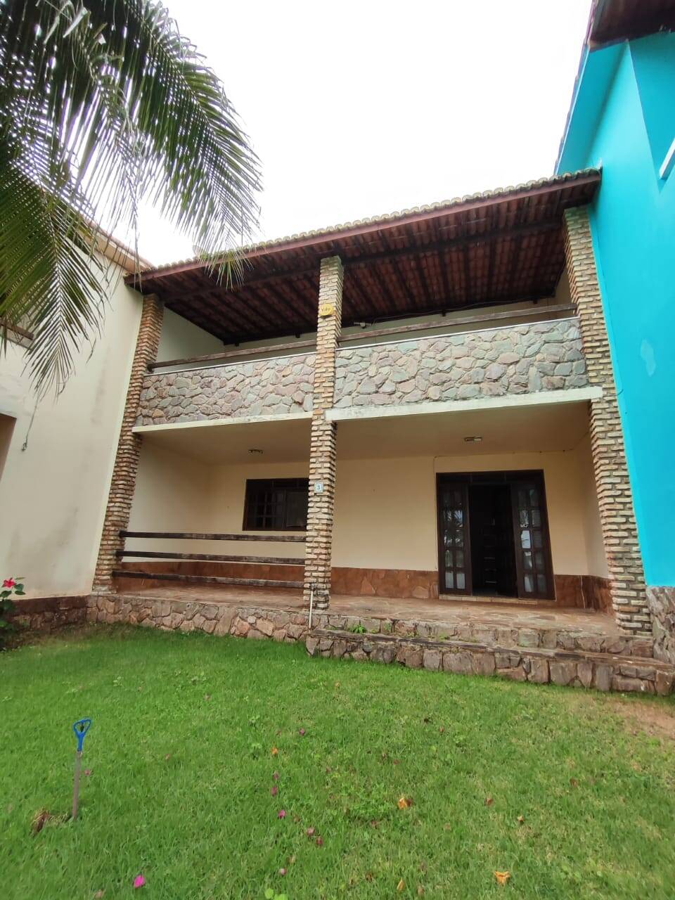 Casa à venda com 3 quartos, 200m² - Foto 1