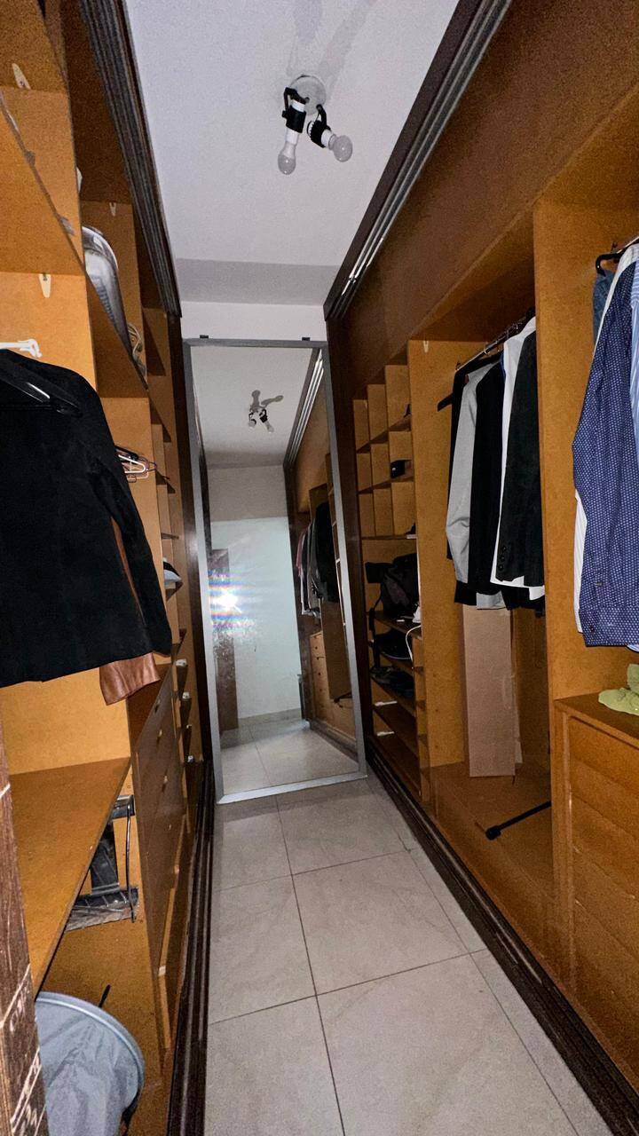 Apartamento à venda com 3 quartos, 168m² - Foto 6