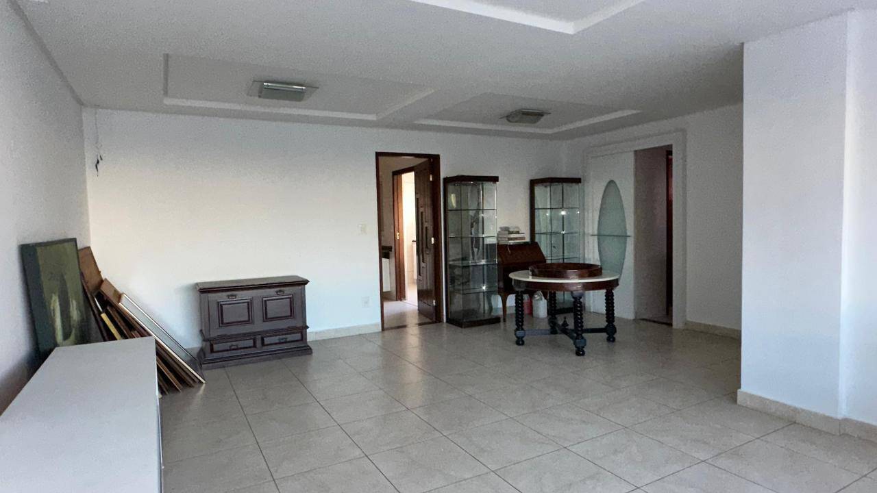 Apartamento à venda com 3 quartos, 168m² - Foto 9