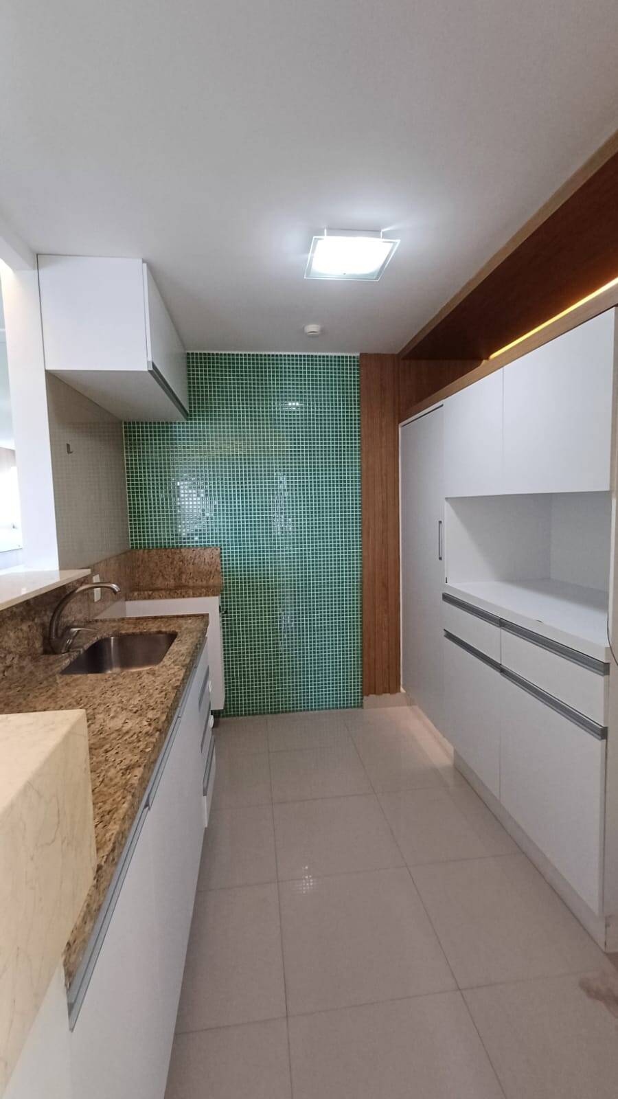 Apartamento à venda com 3 quartos, 75m² - Foto 6