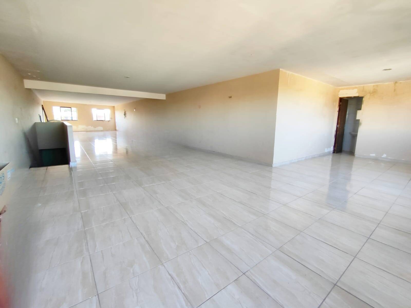 Casa à venda com 3 quartos, 135m² - Foto 2