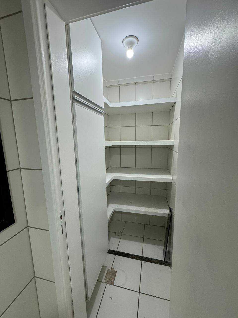 Apartamento à venda com 3 quartos, 84m² - Foto 7