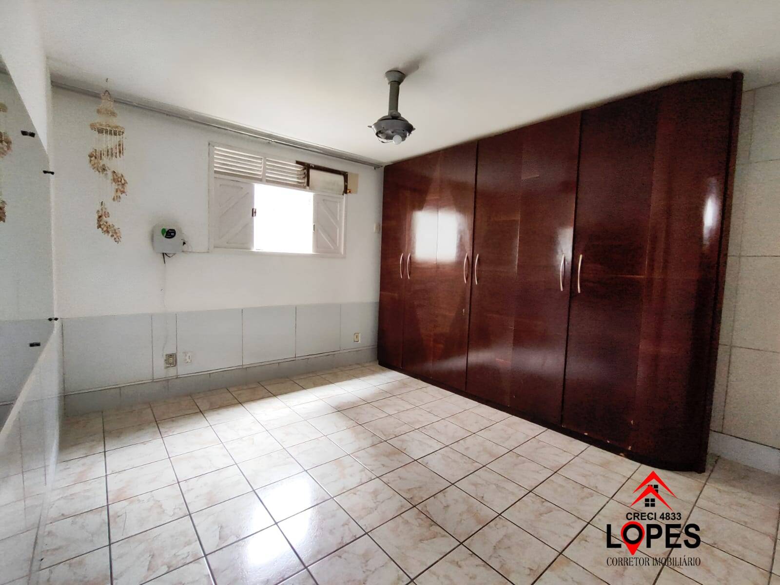 Casa à venda com 2 quartos, 200m² - Foto 9