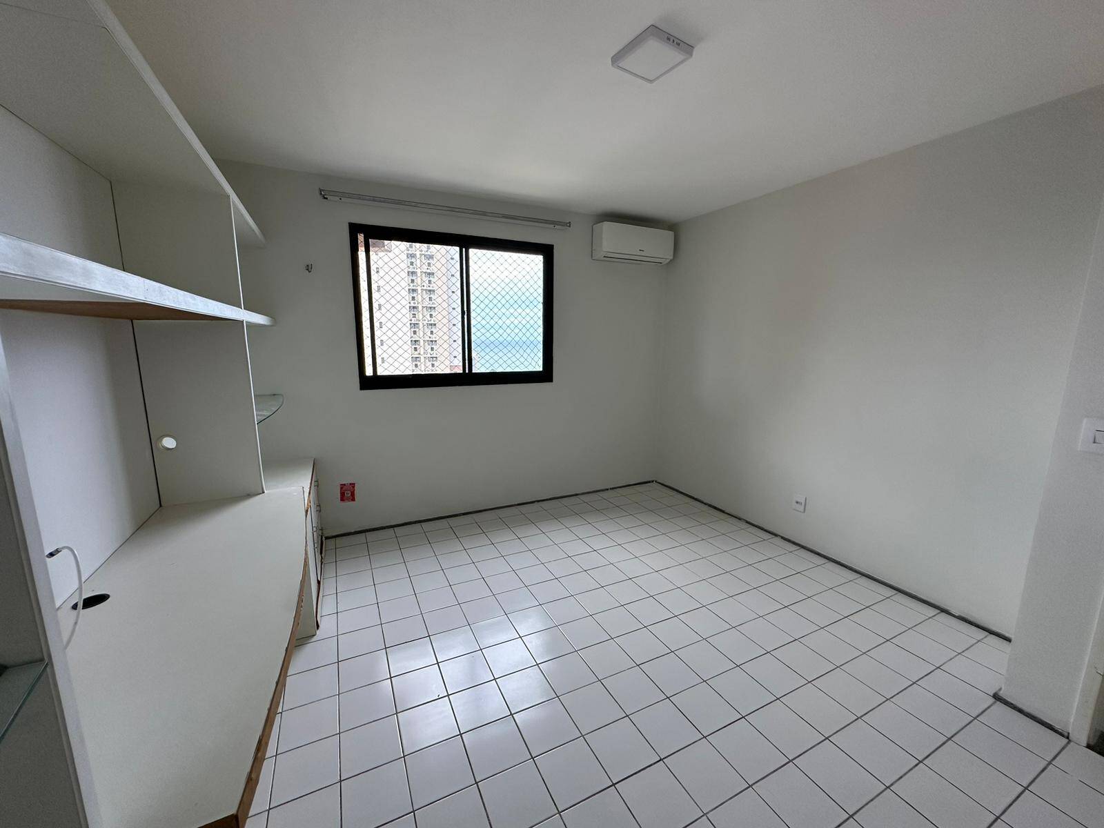 Apartamento para alugar com 3 quartos, 108m² - Foto 5