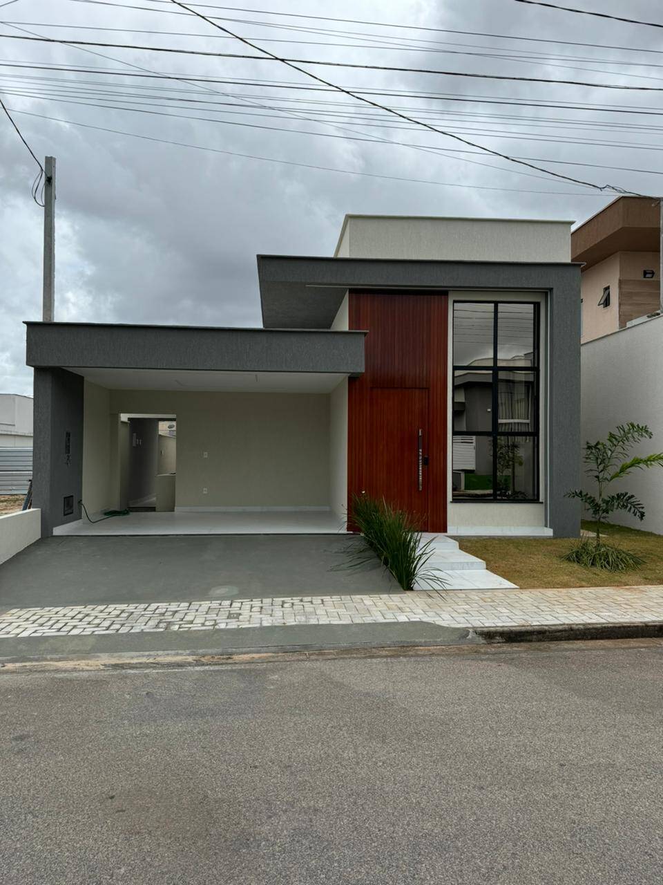 Casa à venda com 3 quartos, 120m² - Foto 1