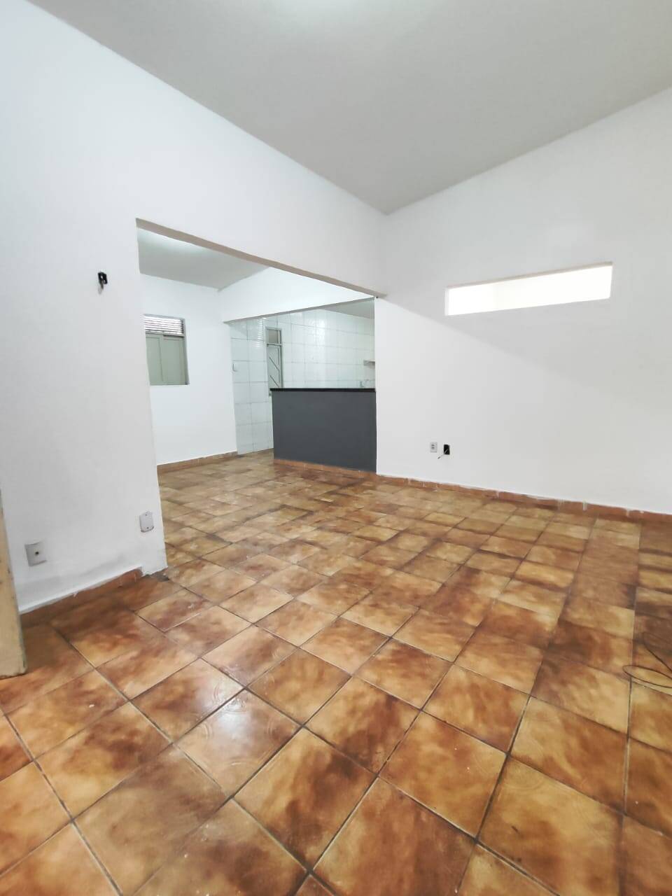 Casa à venda e aluguel com 3 quartos, 88m² - Foto 4