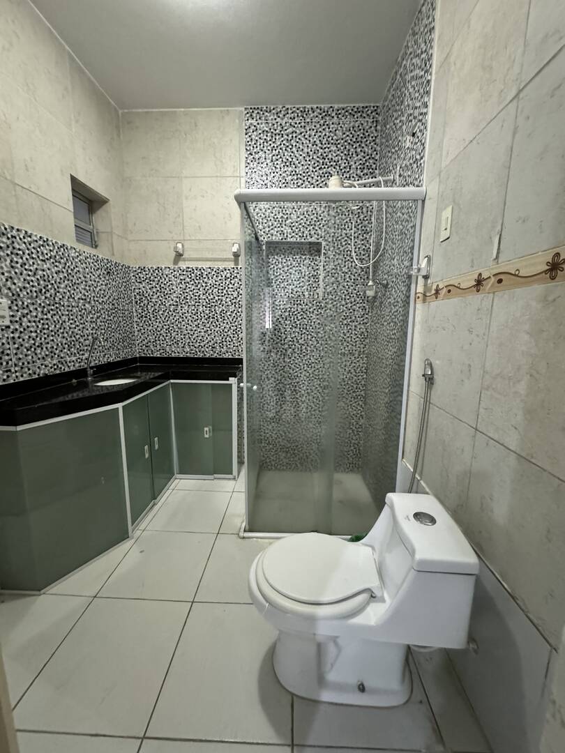 Casa à venda e aluguel com 4 quartos, 200m² - Foto 8