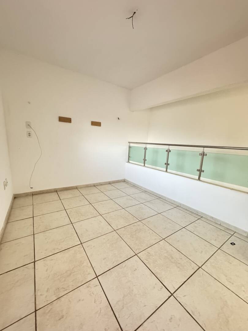 Casa à venda e aluguel com 4 quartos, 200m² - Foto 16