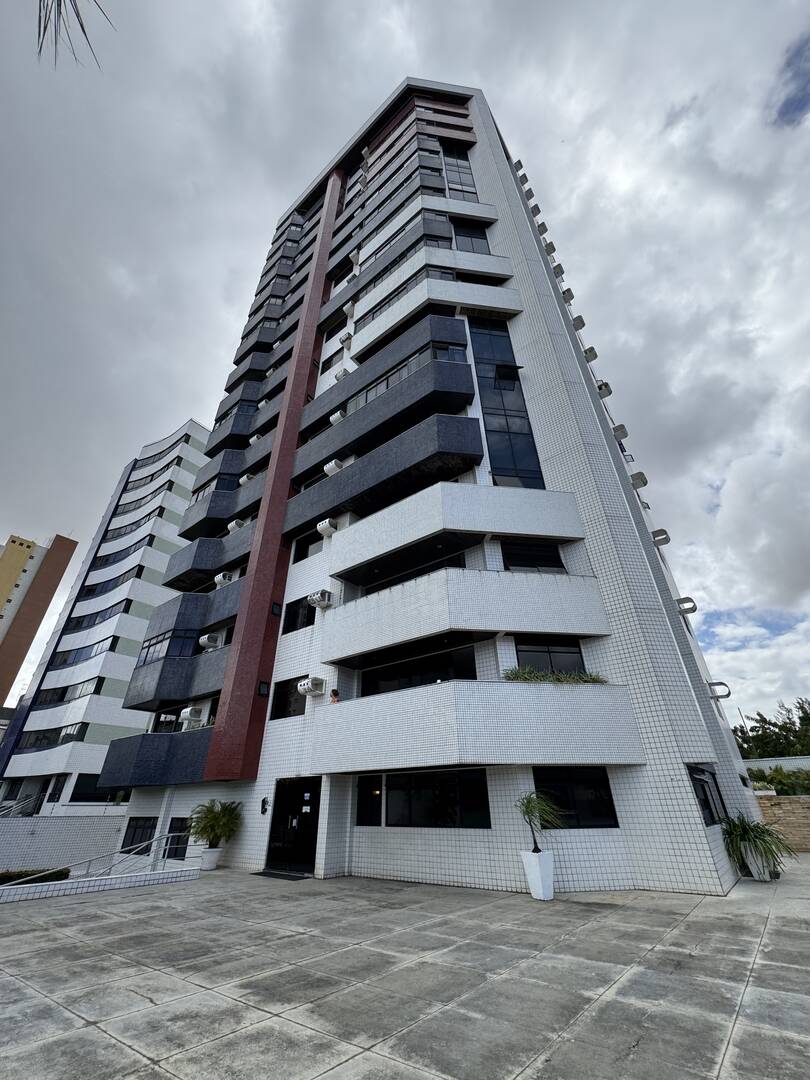 Apartamento à venda com 4 quartos, 180m² - Foto 12