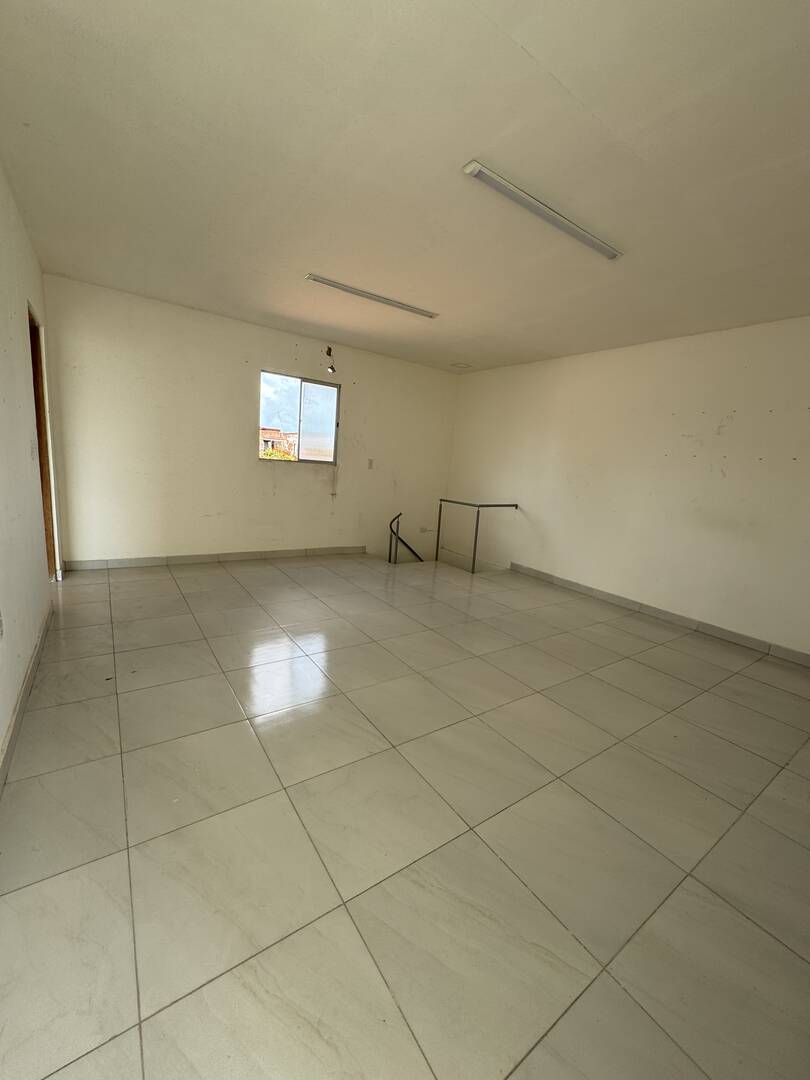 Casa à venda com 3 quartos, 300m² - Foto 5