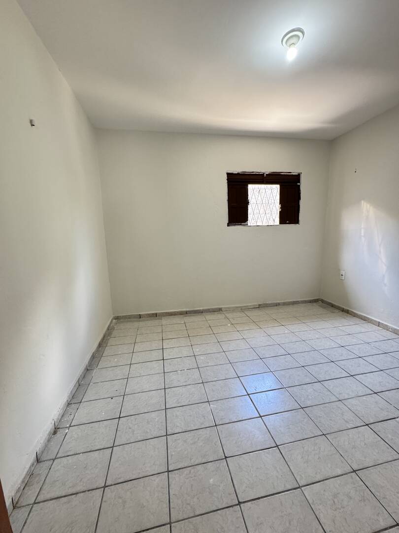 Casa à venda com 3 quartos, 300m² - Foto 8